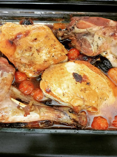 Una foto de Pavo troceado al horno