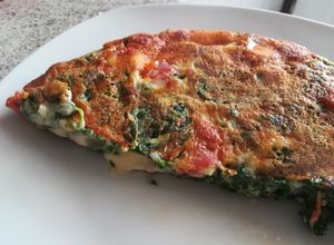 Una foto de Tortilla de Espinaca y Choricillos/ Método Grez