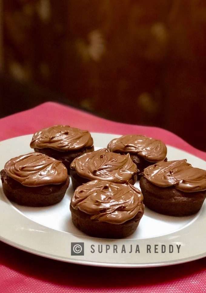 நுடெல்லா(Nutella)வேர்க்கடலை வெண்ணெய் கேக் செய்முறை முக்கிய புகைப்படம்