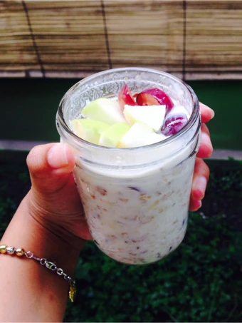 Langkah Mudah untuk Membikin Resep  Overnight oatmeal yang Bikin Ngiler, Lezat Sekali