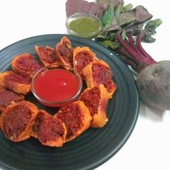 A picture of Beetroot rolls.