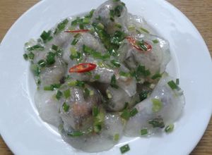 Hình của món Bánh bột lọc nhân tôm thịt.
