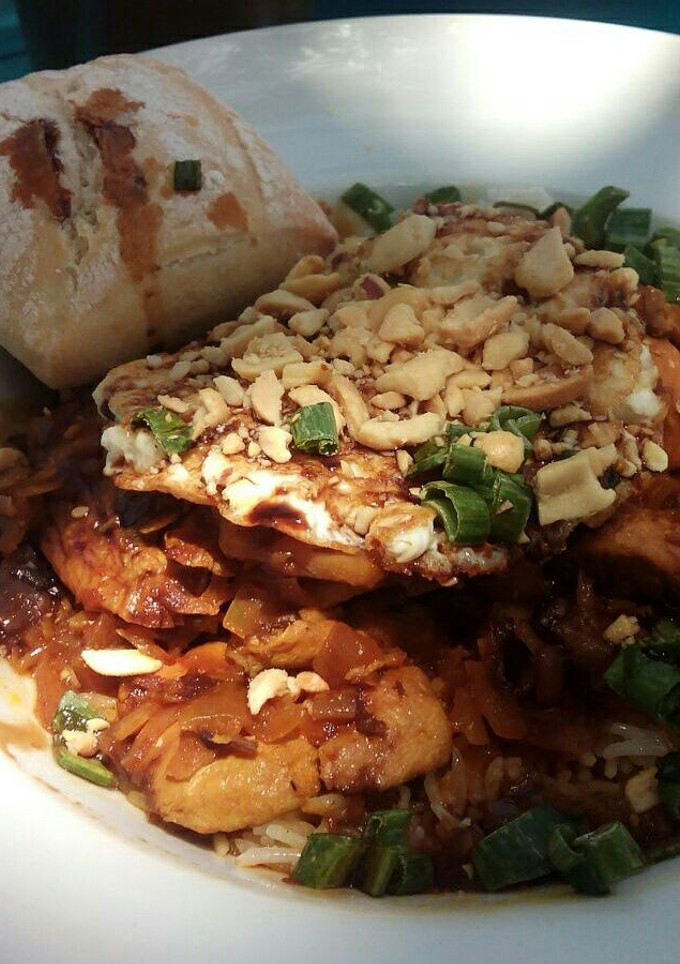 Una foto de Arroz con carne vegetariana y queso de cabra