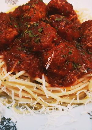 Mini húsgombócos bolognai spagetti recept fotója