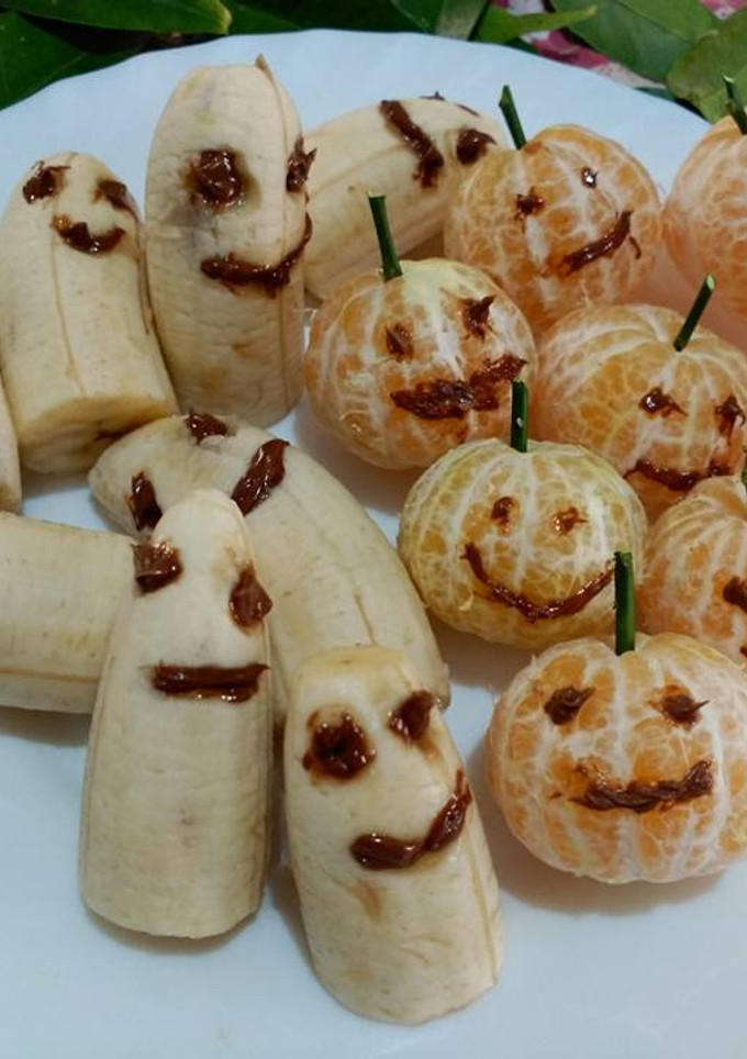 Una foto de Fantasmas y calabazas (plátanos y mandarinas) Halloween