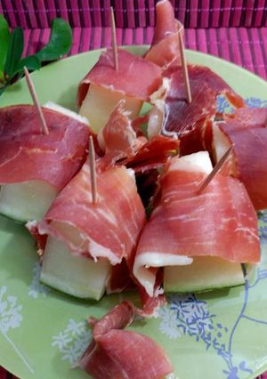 Una foto de Melon con jamón