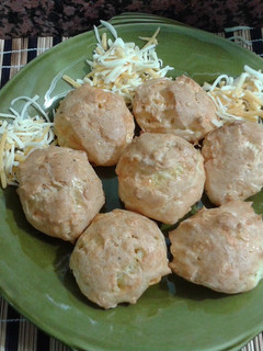 Una foto de Panecillos de queso faciles.