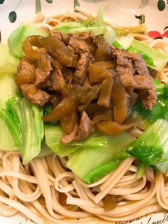 榨菜肉絲拌麵 的食譜成品照片