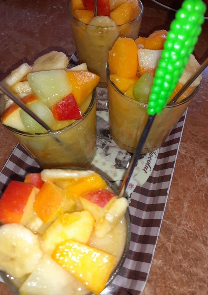 Una foto de Ensalada de frutas🍊🍎🍌🍈🍑