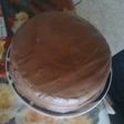 Bizcochuelo de vainilla bañado en mousse de chocolate :)