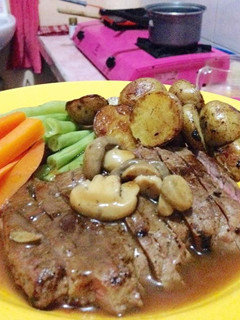 Foto resep Beef steak with mushroom sauce