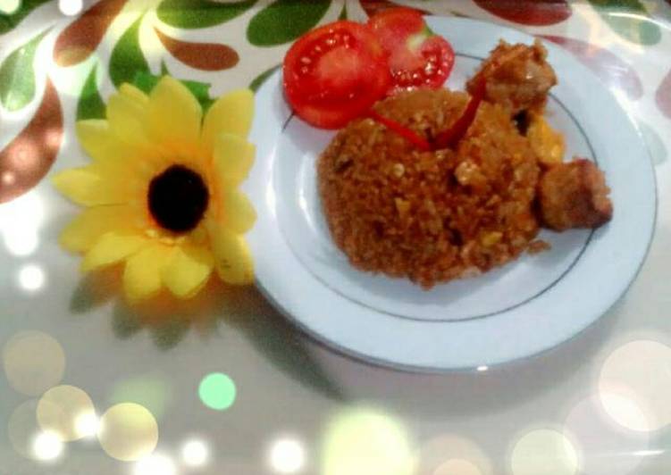 Langkah Mudah Untuk Menyiapkan Nasi Goreng Tomato Yang Lezat Sekali Kreasi Masakan