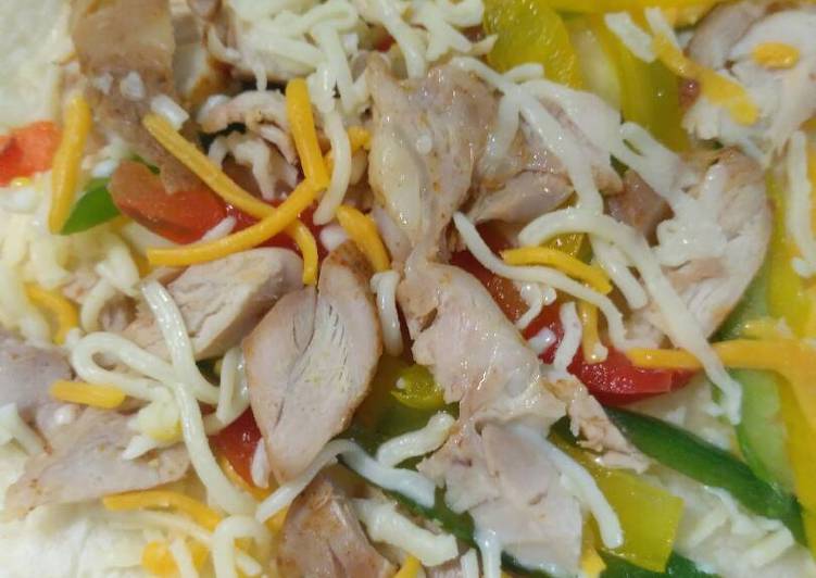 Smoke chiken and cheese quasadillas ala cafe