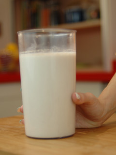 Una foto de Leche de almendras {FitKen}