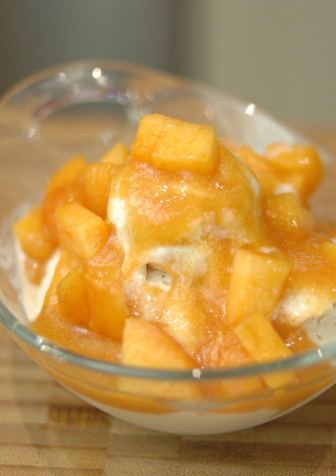 Una foto de Helado casero de yogur y melocotón {FitKen}