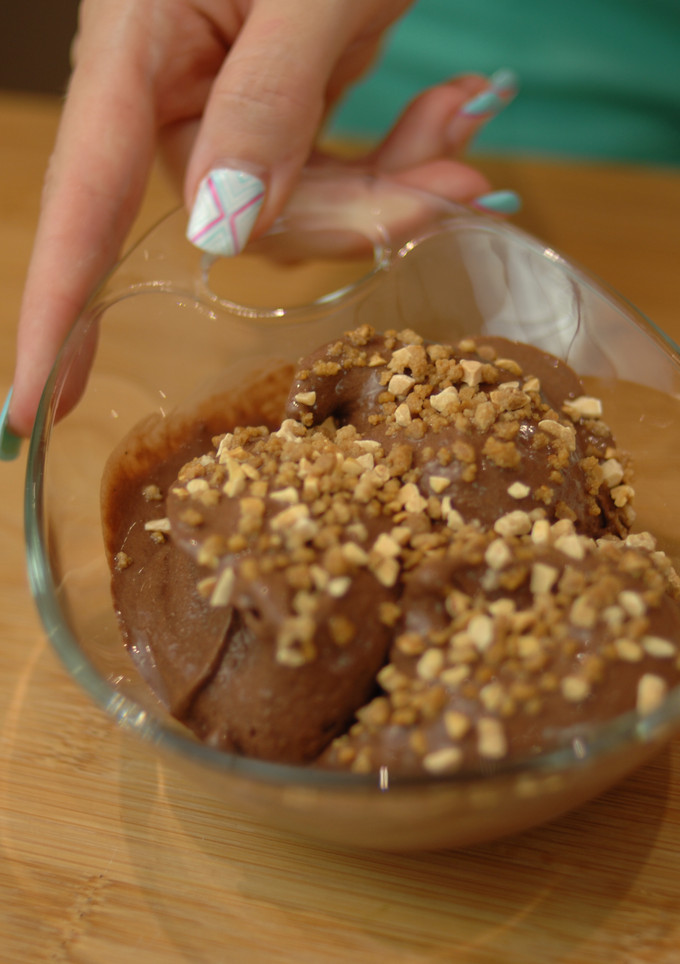 Una foto de Helado de chocolate casero fácil {FitKen} 