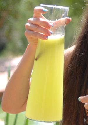 Una foto de Jugo vientre plano Agua detox {FitKen} 