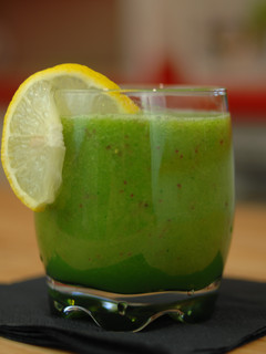 Una foto de Licuado verde para bajar de peso {FitKen}