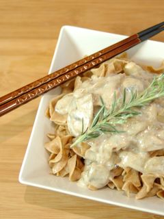 Una foto de Pasta con bechamel vegana {FitKen} 