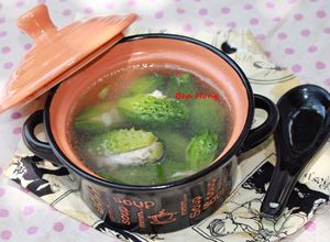 Hình của món CANH KHỔ QUA CHẢ CÁ.