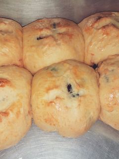 Foto resep Roti manis coklat & strawberry 