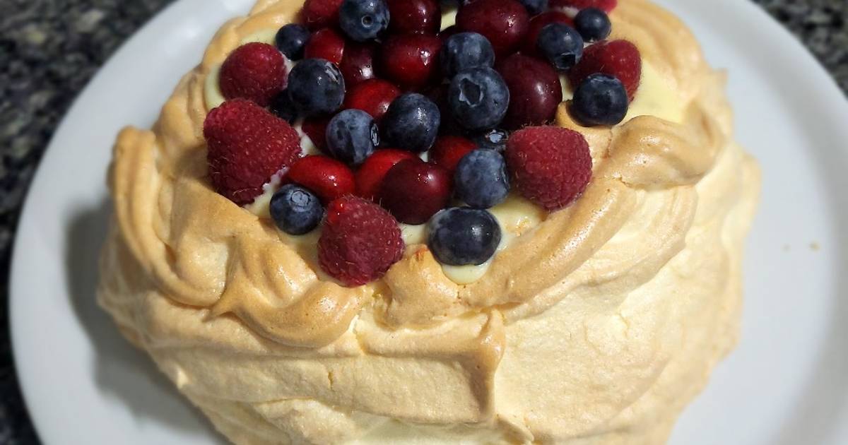 Pavlova Rellena De Crema Pastelera Con Frutos Del Bosque Receta De ...