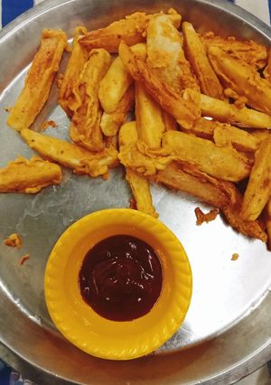 A picture of Aloo pakore.