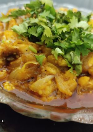 રીંગણાં નો ઓળો (Ringan Oro Recipe In Gujarati) રેસીપી મુખ્ય ફોટો