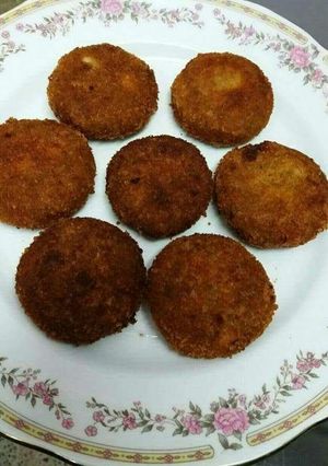 A picture of Yam kababs.