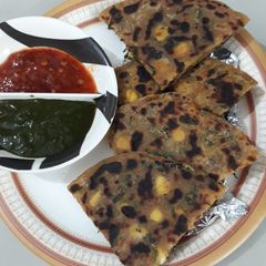 A picture of Methi Corn Thepla.