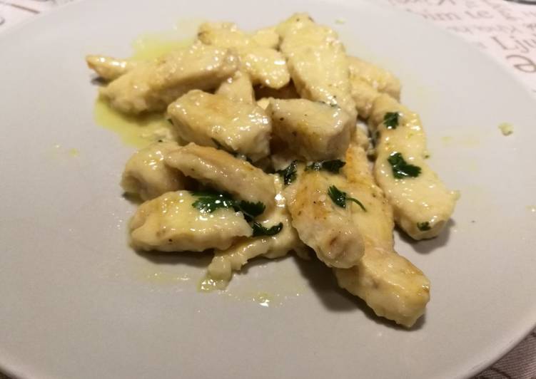 Straccetti di pollo in padella