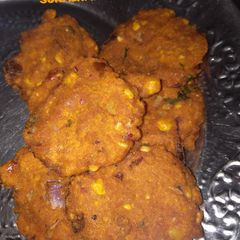 A picture of Dal Vada.