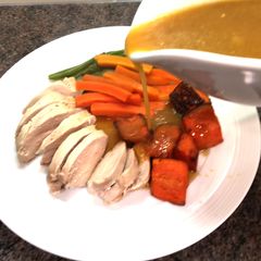 A picture of Chicken Gravy and Accompaniments.