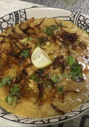 A picture of Chicken Haleem.