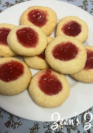A picture of Thumbprint Butter Cookies.