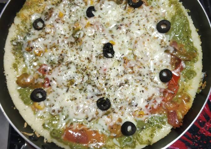 Healthy pesto pizza