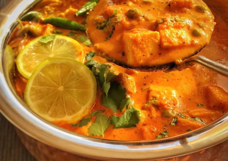 Easiest Way to Make Favorite Matar Paneer  #matarpaneer