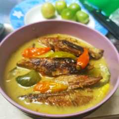 A picture of Curry Fish.