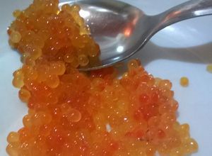 Una foto de Caviar de trucha. Patagonia pura y dura.