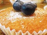 Magdalenas de hadas con frutas del bosque