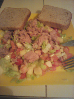 Una foto de Ensalada de atún con Lechuga