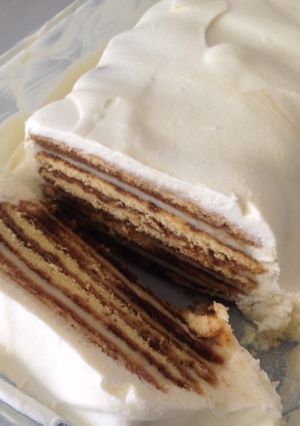 Una foto de Torta helada de galletas de champaña