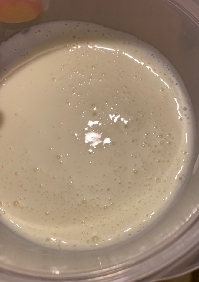 Una foto de Leche condensada de coco casera