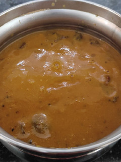 வத்தக்குழம்பு(vathal kulambu recipe in tamil) செய்முறை முக்கிய புகைப்படம்