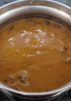 வத்தக்குழம்பு(vathal kulambu recipe in tamil) செய்முறை முக்கிய புகைப்படம்