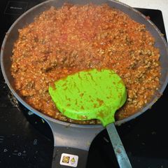 A picture of Bolognese Sauce.