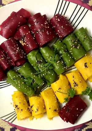 ત્રિરંગી ખાંડવી (Trirang Khandvi Recipe In Gujarati) રેસીપી મુખ્ય ફોટો
