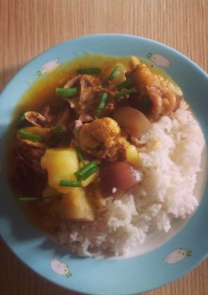 Hình của món Carri gà .