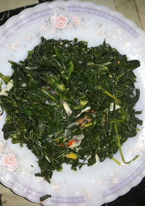 Foto resep Daun singkong tumis gurih