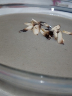 Una foto de Soft mushroom - crema de champiñones